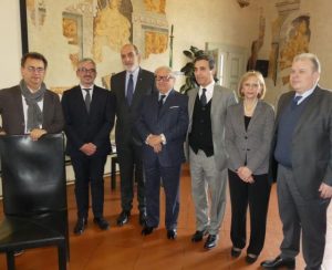 Nella foto: Paolo Boldrini (Direttore Gazzetta di Mantova), Mattia Palazzi (Sindaco di Mantova), Giovanni Grasso, Achille Colombo Clerici, Antonio Ivan Bellantoni, Carolina Bellantoni (Prefetto di Mantova), Paolo Sartori (Questore di Mantova)