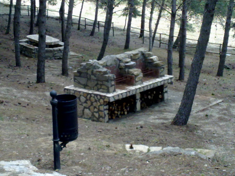 Forestale Pineta Area Attrezzata "pizzutello"